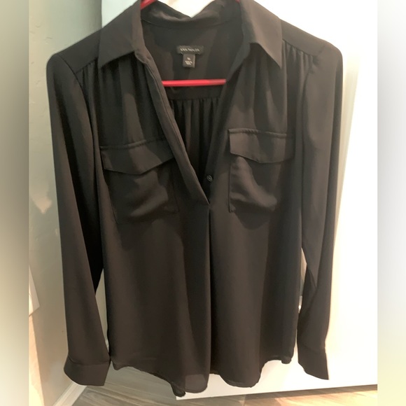 Ann Taylor Mixed Media Pleat front long sleeve black blouse- has pockets XS - Picture 3 of 7